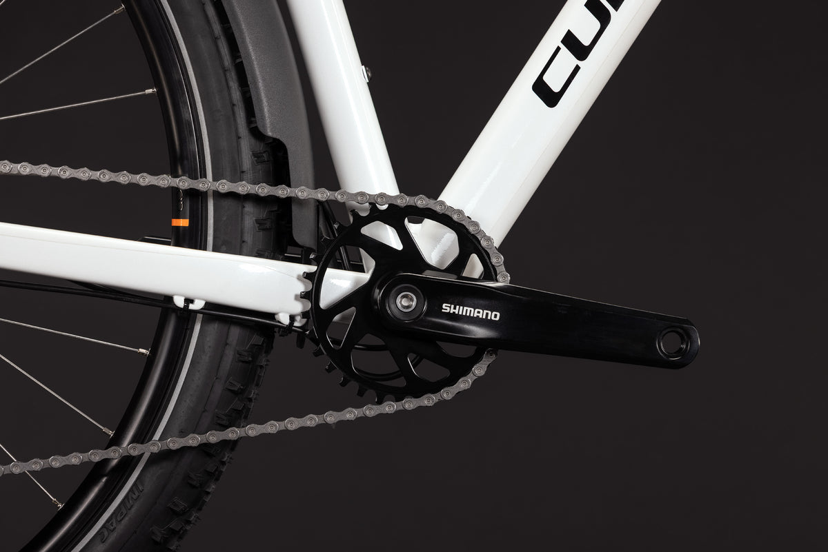 Cube Aim ONE FE metallicwhite´n´black (2027)