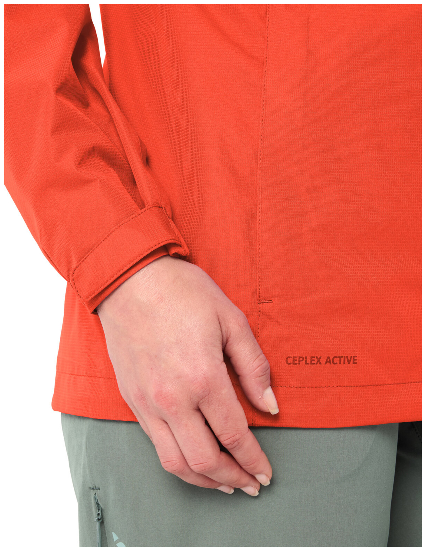 VAUDE Women's Escape Bike Light Jacket glowing red