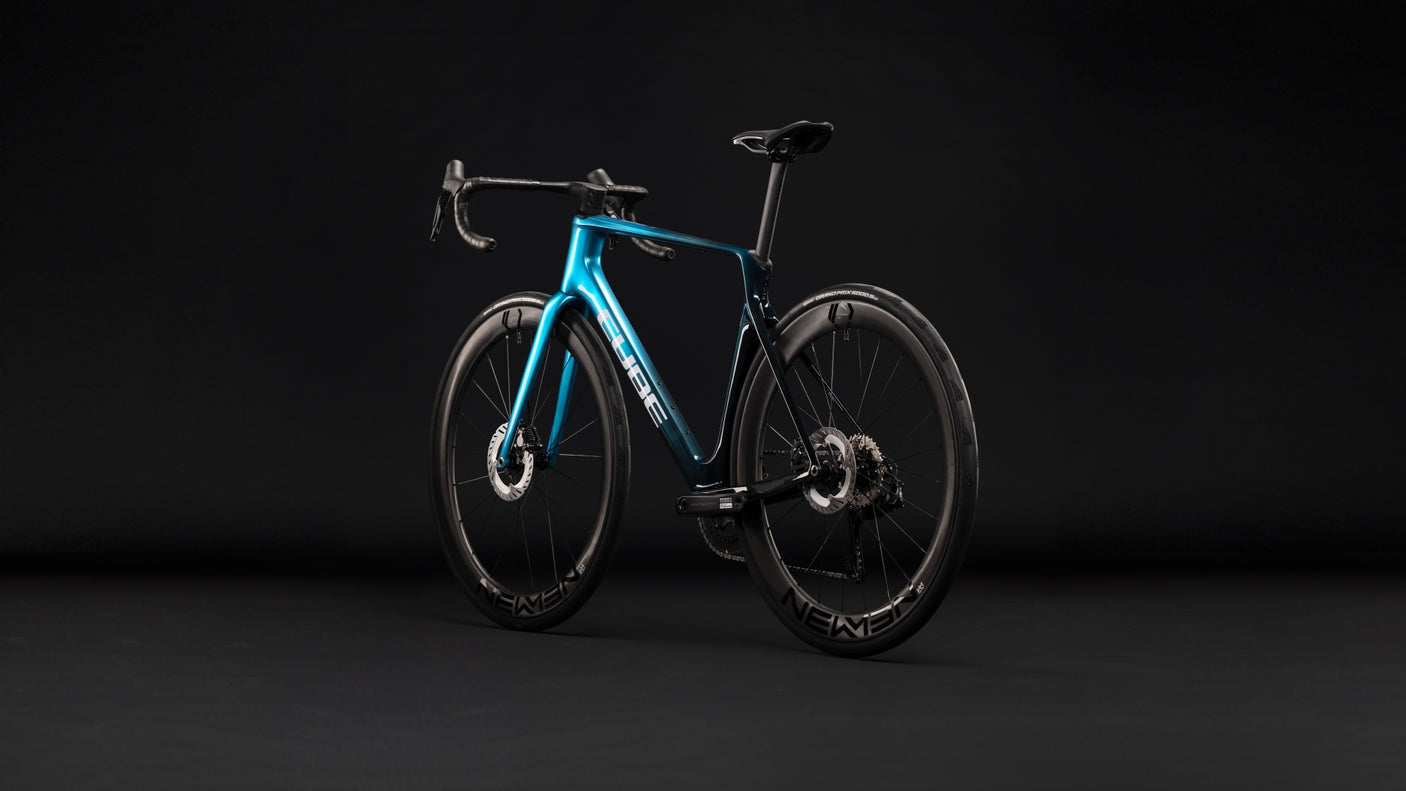 Cube Agree C:62 Race chromeblue´n´liquidblue (2027)