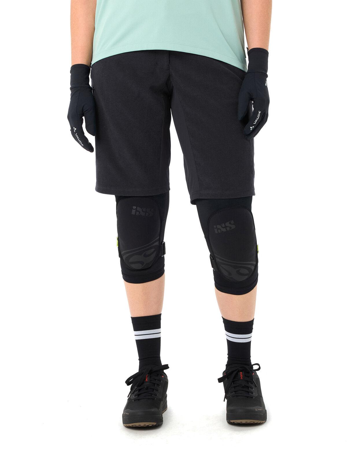 VAUDE Women's Loamer Base Cord Shorts black