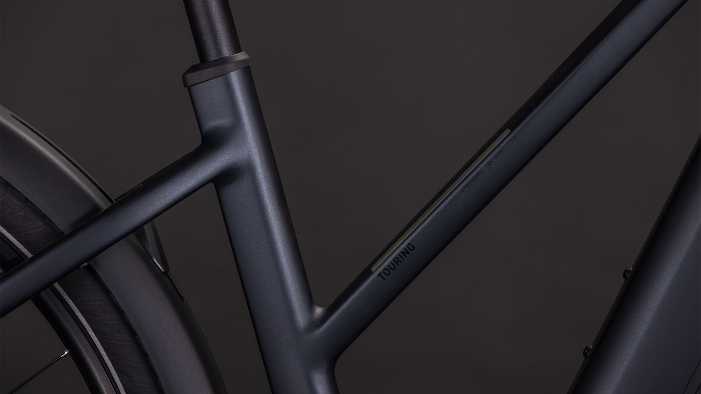 Cube Touring Hybrid ONE 600 Trapez coal´n´chrome (2026)