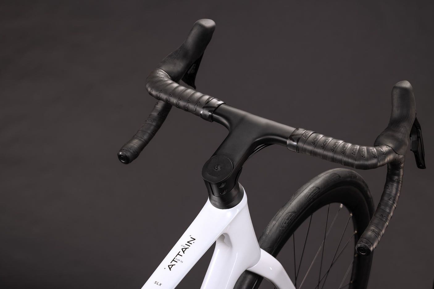 Cube Attain C:62 SLX metallicwhite´n´black (2027)