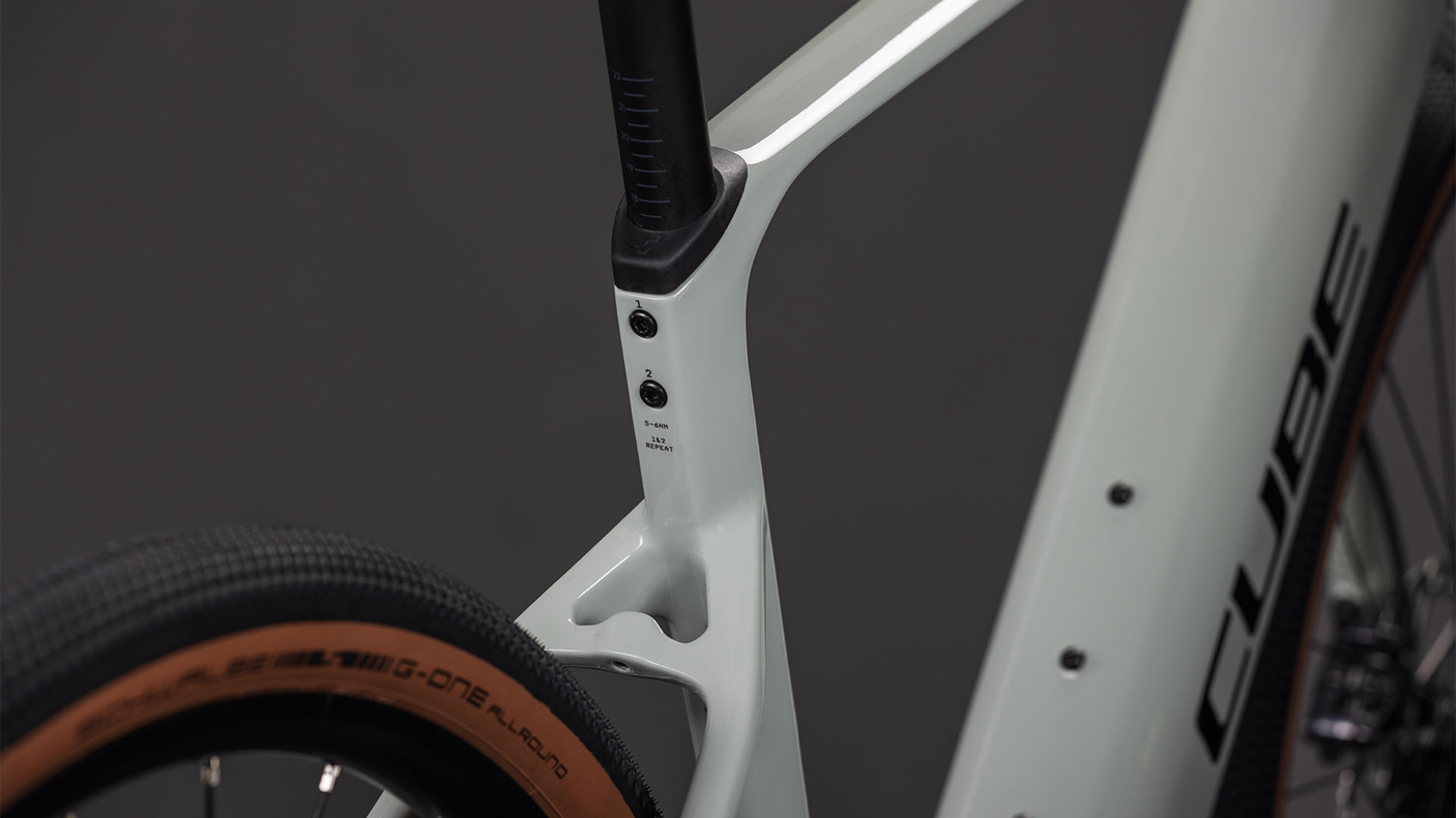 Cube Nuroad Hybrid C:62 Race 400X reedbeige´n´black (2026)