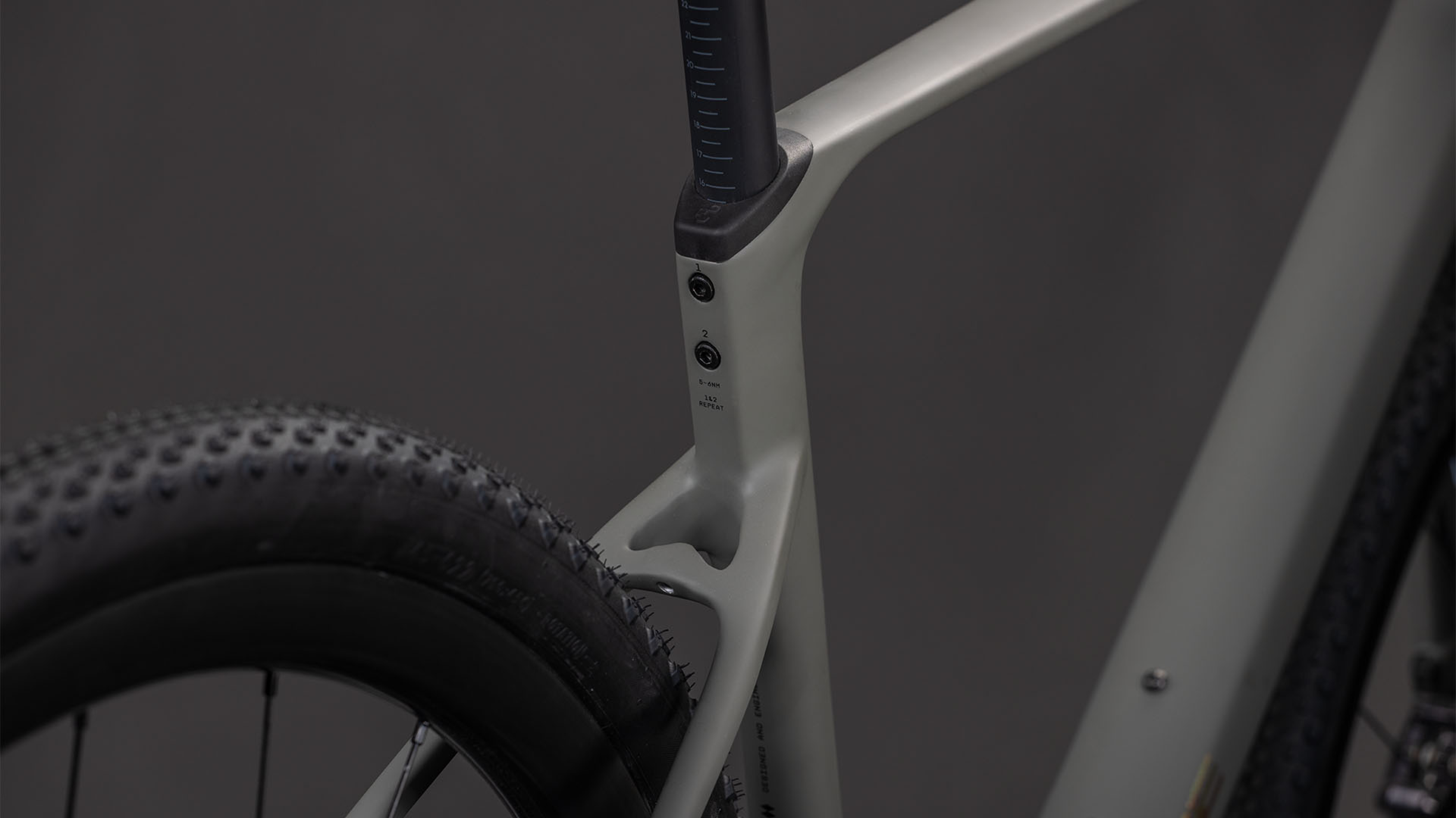 Cube Nuroad C:62 EX  oldgrey´n´prism (2026)