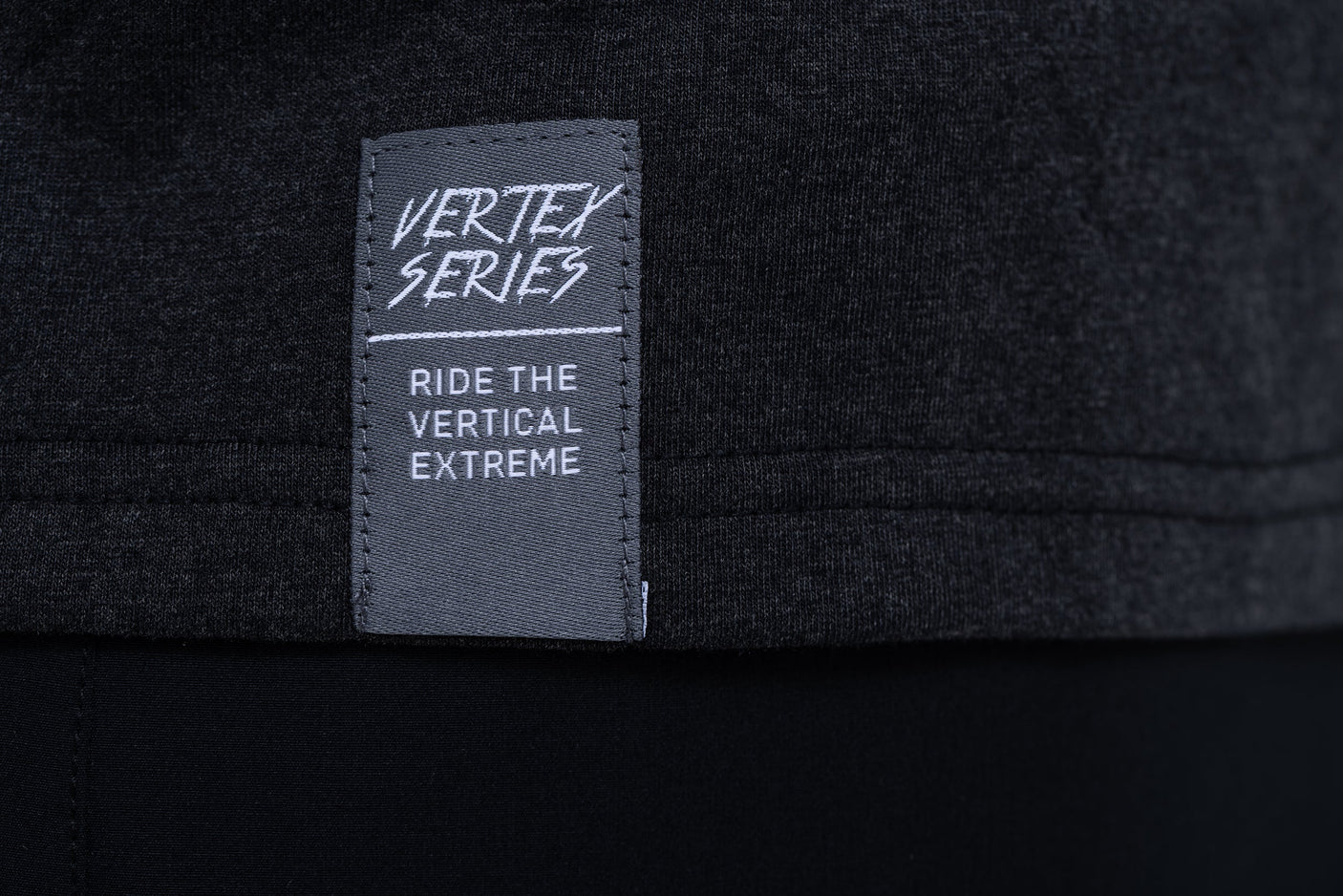 CUBE VERTEX Rundhalstrikot FLOW langarm