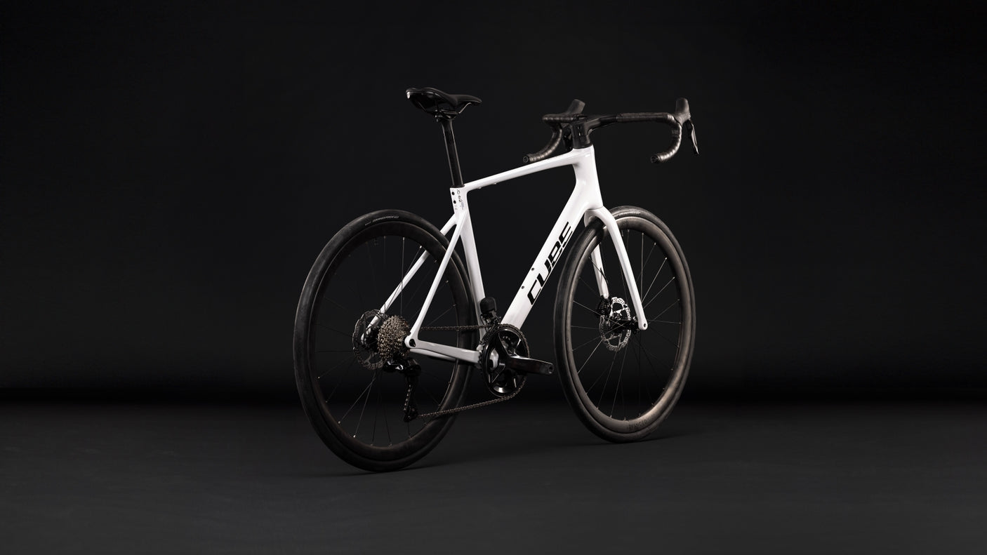 Cube Attain C:62 SLX metallicwhite´n´black (2027)