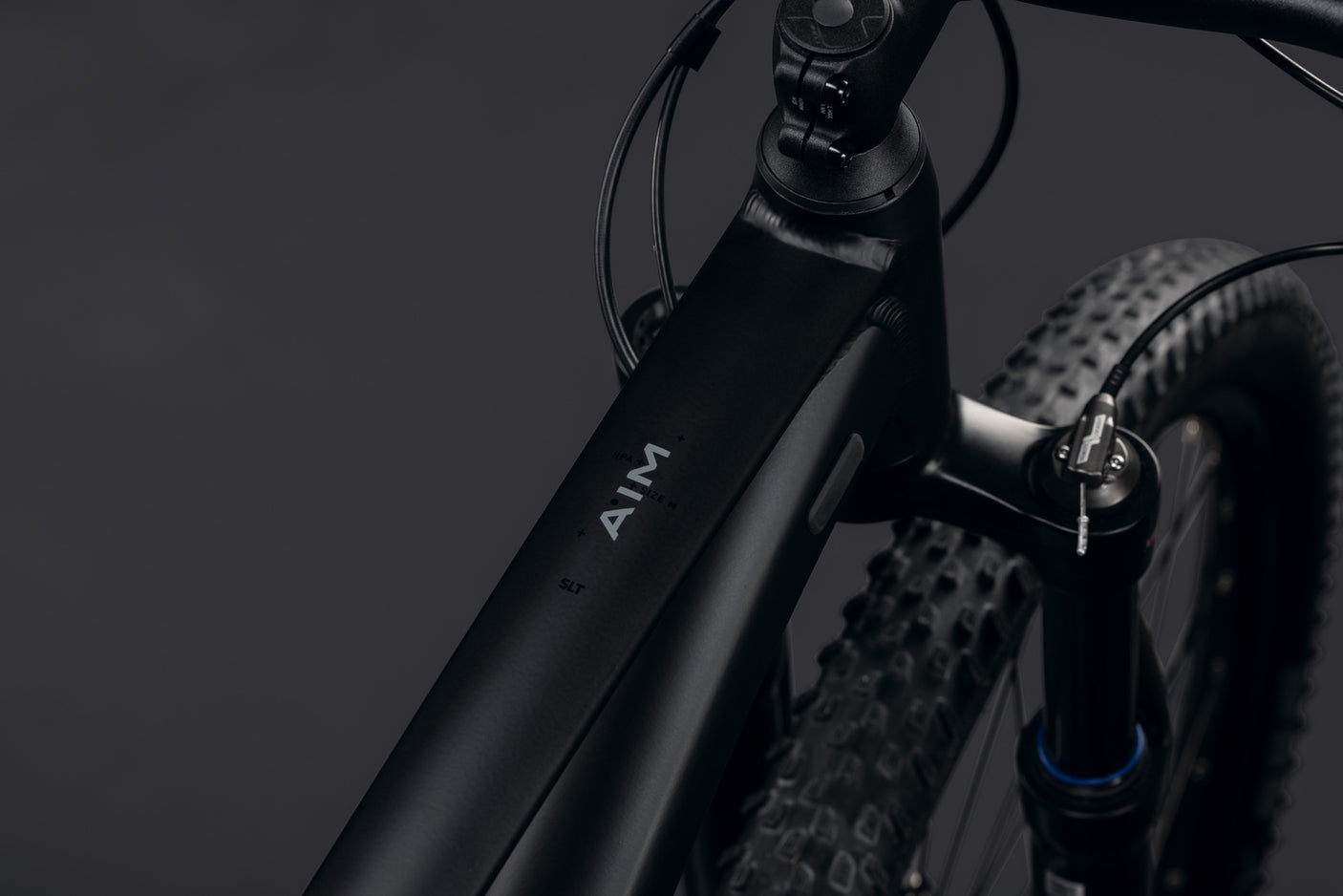 Cube Aim SLT soot´n´black (2027)