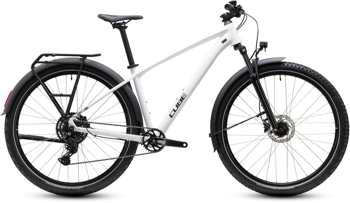 Cube Aim ONE FE  metallicwhite´n´black (2027)