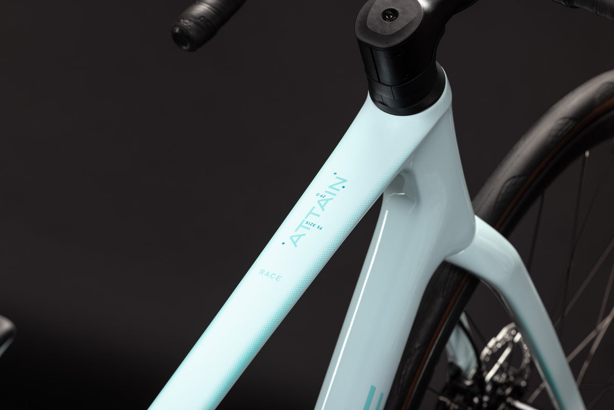 Cube Attain C:62 Race  frostymint´n´mint (2027)
