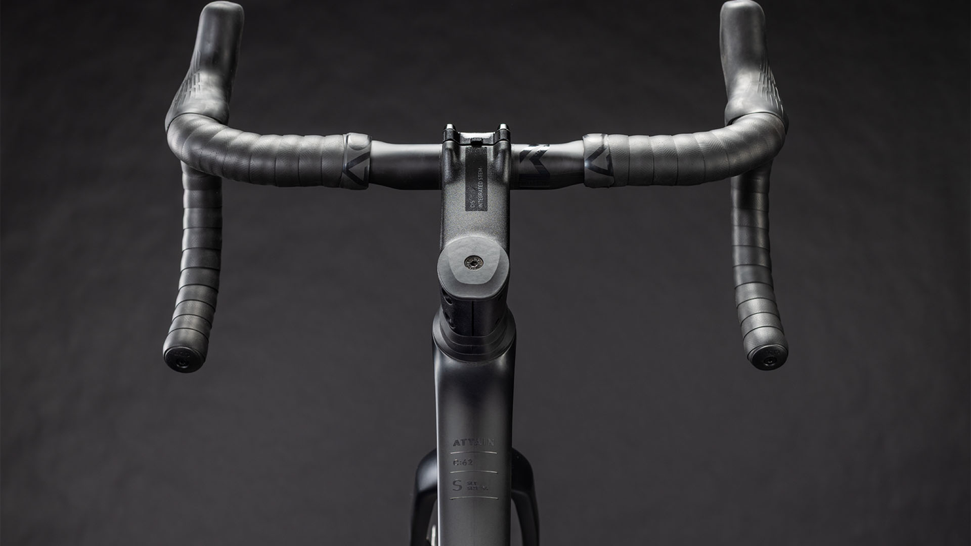 Cube Attain C:62 SLT  carbon´n´coalchrome (2026)