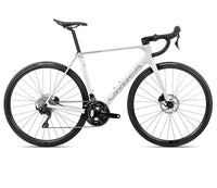 Orbea ORCA M30 (2026) | Rennrad | Iris White (Gloss) - Lilac (Matt) – aktuelle Variante