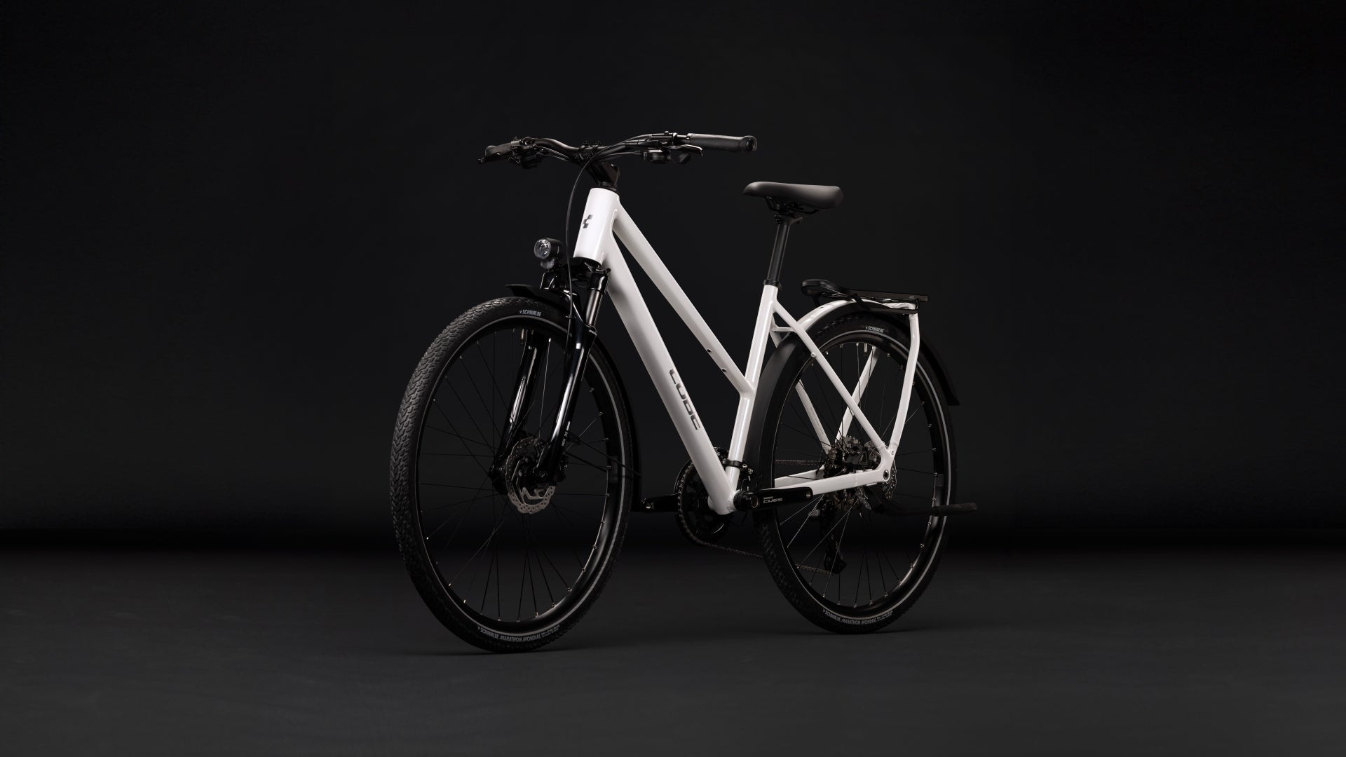 Cube Kathmandu Pro Trapez metallicwhite´n´chrome (2027)