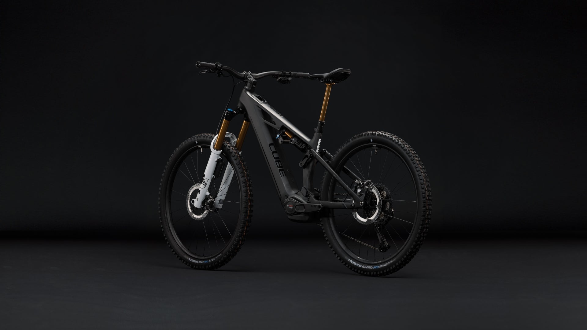 Cube Stereo Hybrid ONE77 HPC AT 800  carbon´n´white (2027)