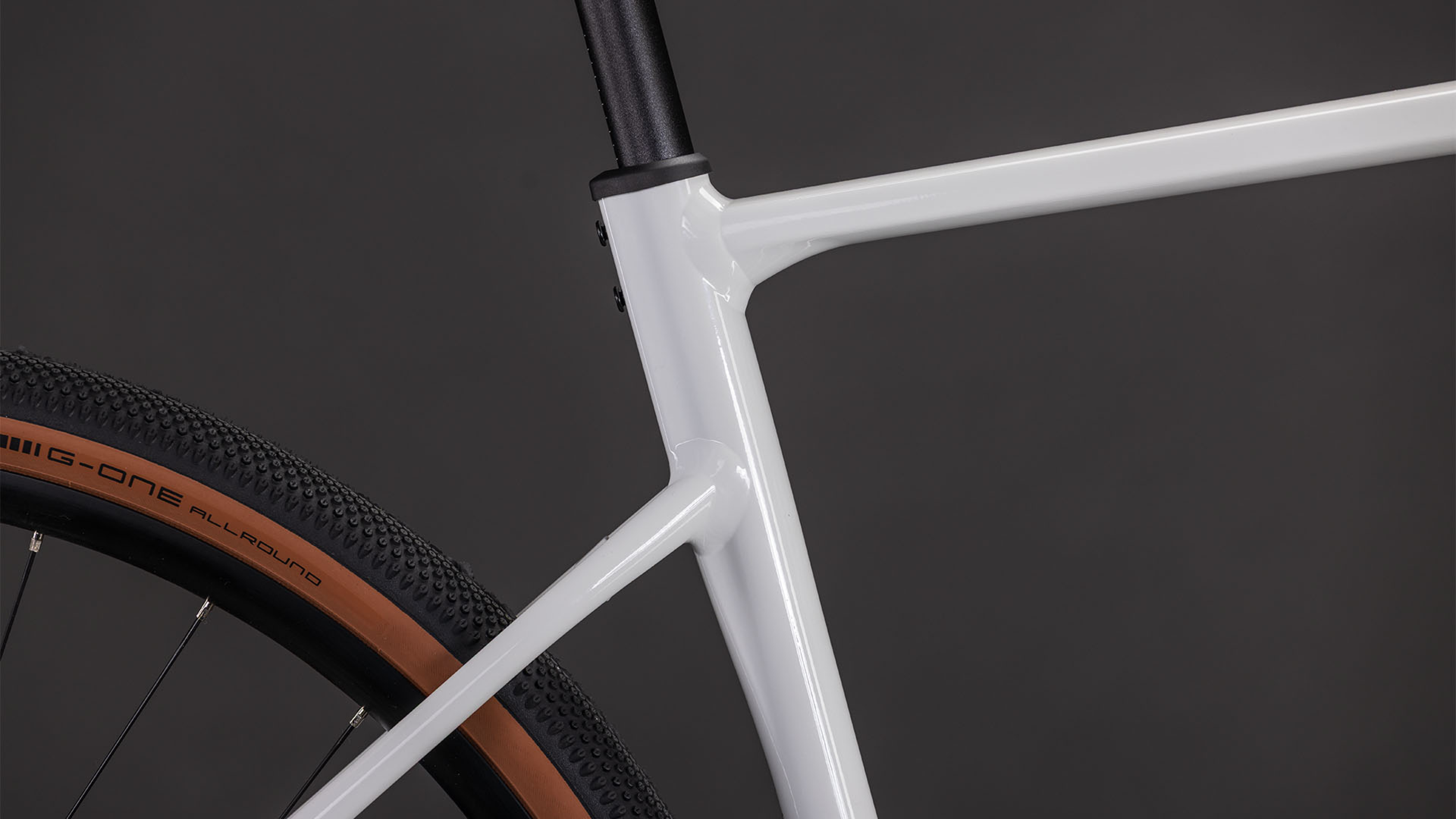 Cube Performance Post Cube Nuroad EX (2026) | Gravelbike | cotton´n´grey & fahrrad.de