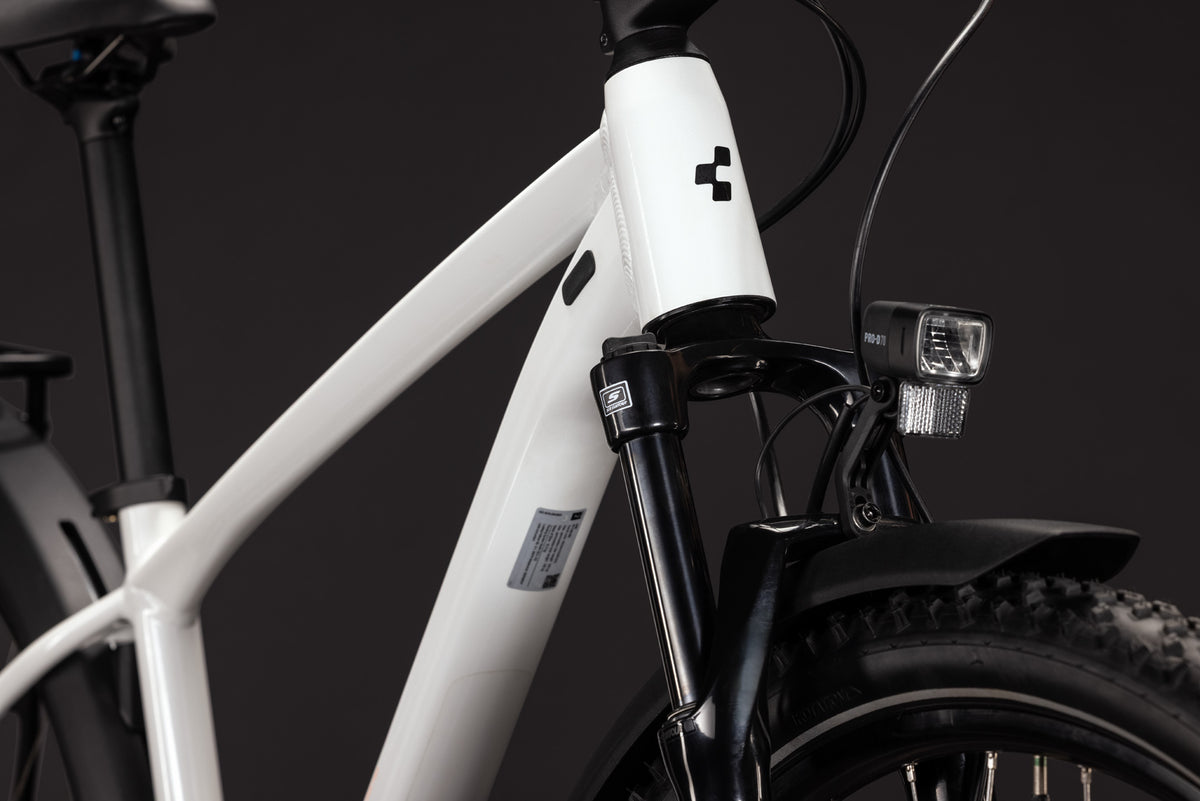 Cube Aim ONE FE  metallicwhite´n´black (2027)