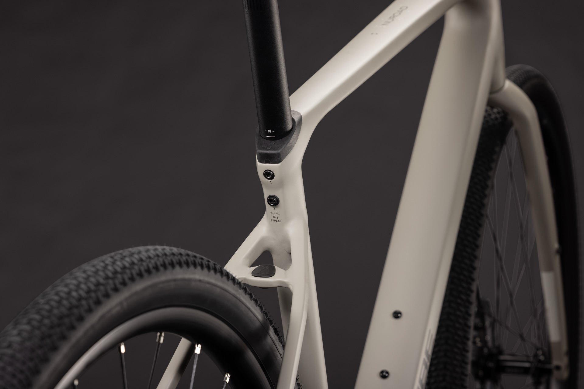 Cube Nuroad EX  oatgrey´n´black (2027)