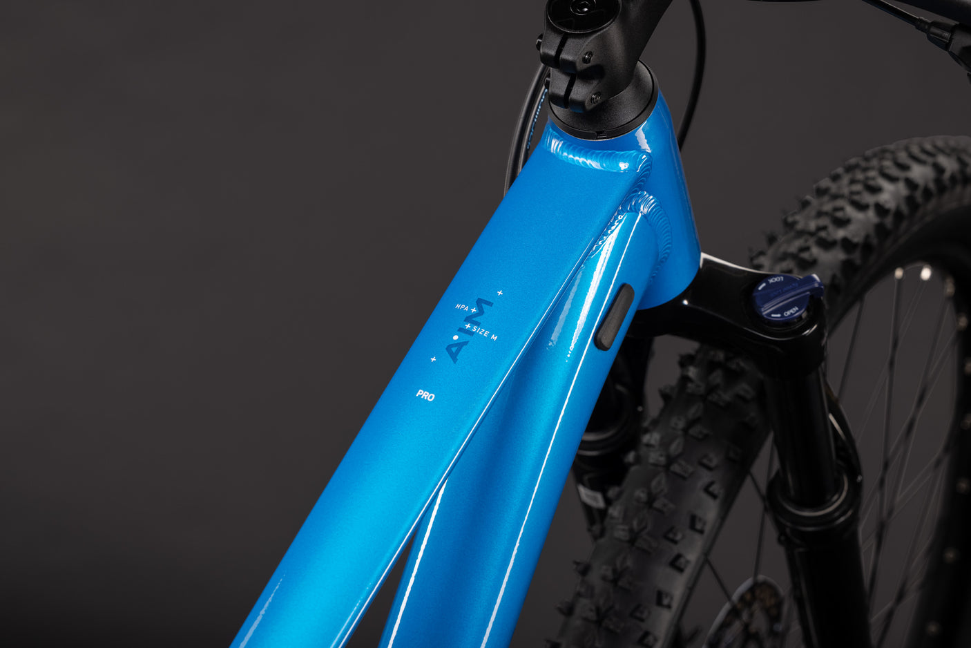 Cube Aim Pro  topasblue´n´blue (2027)
