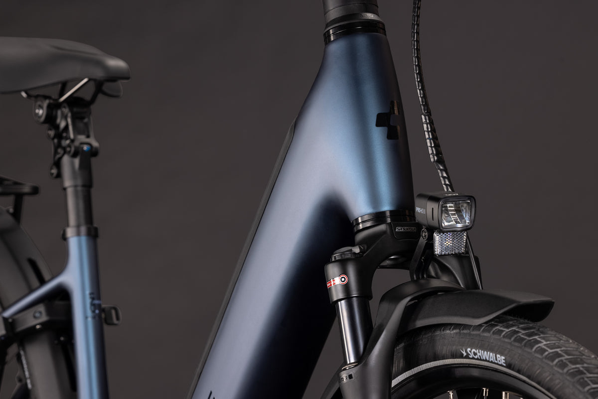 Cube Supreme Hybrid Deluxe ONE 600 Easy Entry navyblack´n´black (2027)