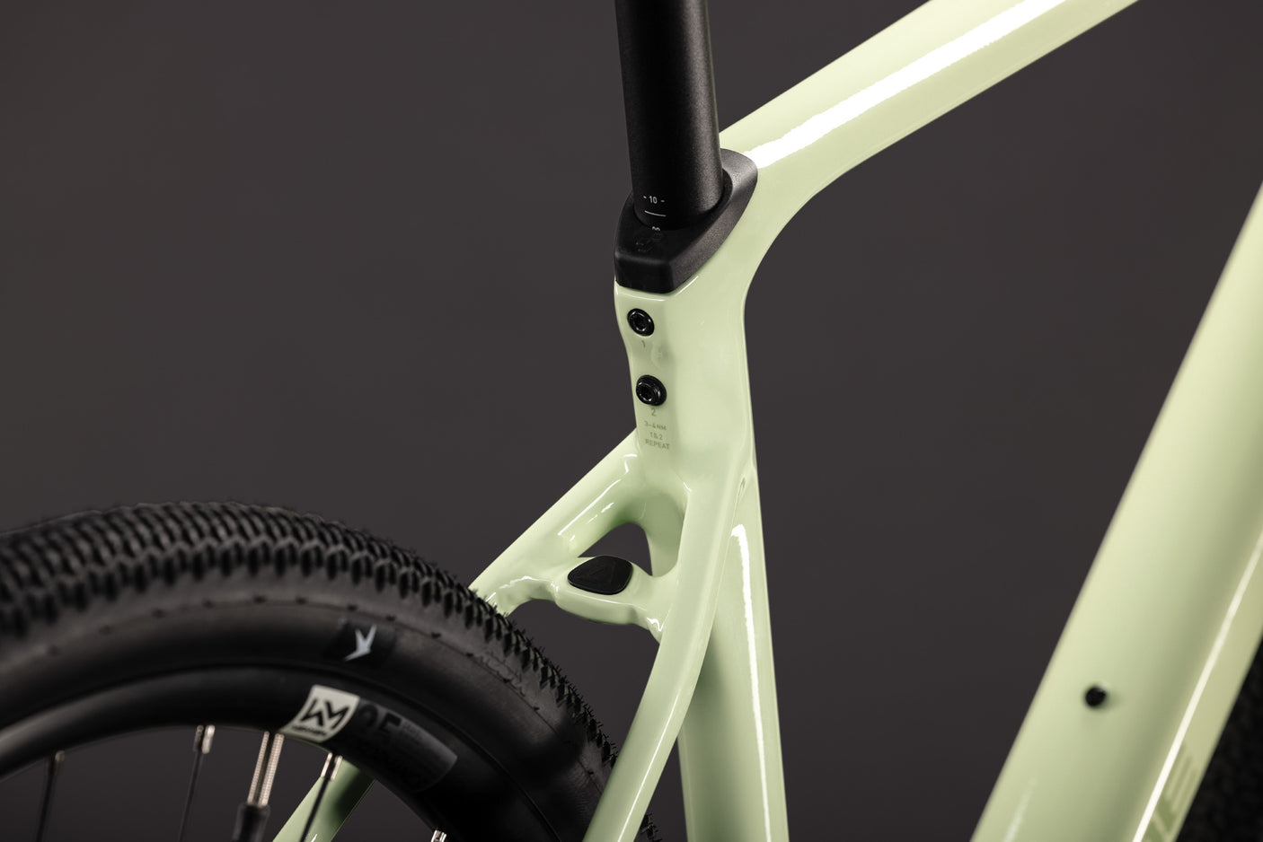 Cube Nuroad Race  lindgreen´n´matcha (2027)