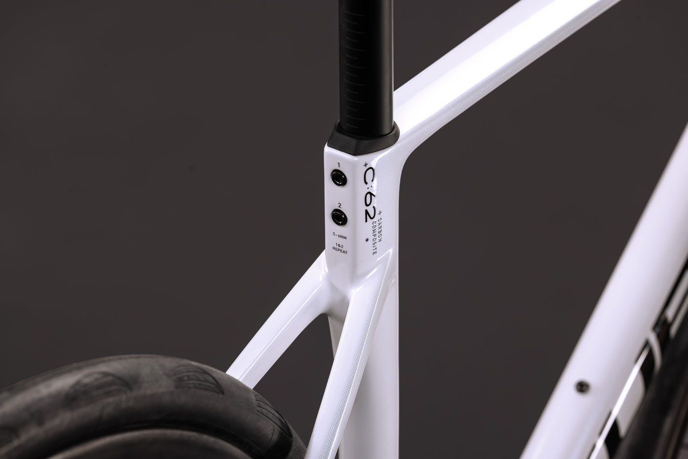Cube Attain C:62 SLX metallicwhite´n´black (2027)