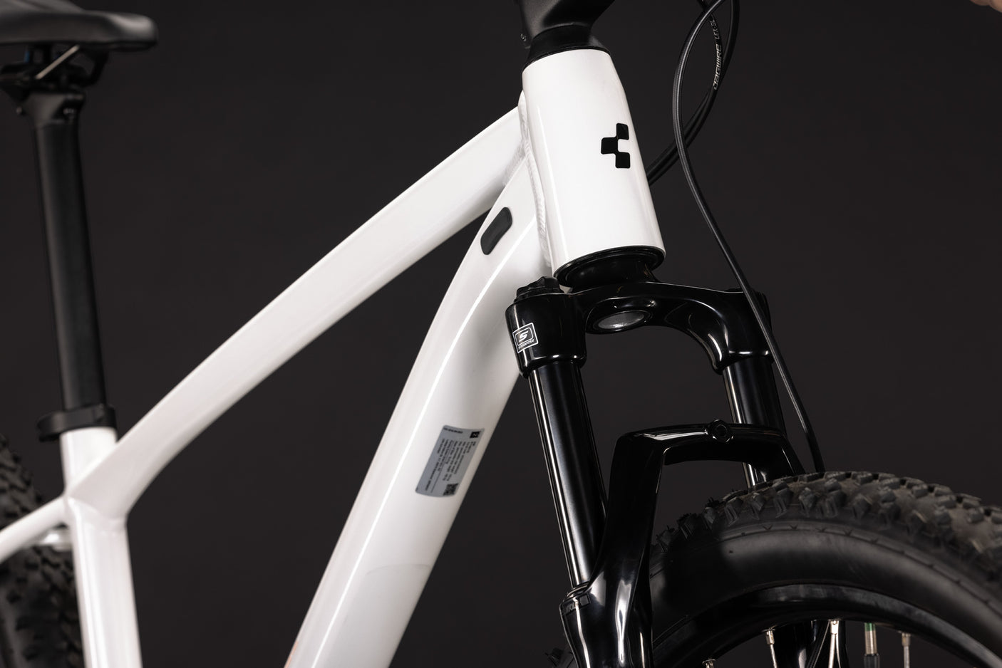 Cube Aim ONE  metallicwhite´n´black (2027)