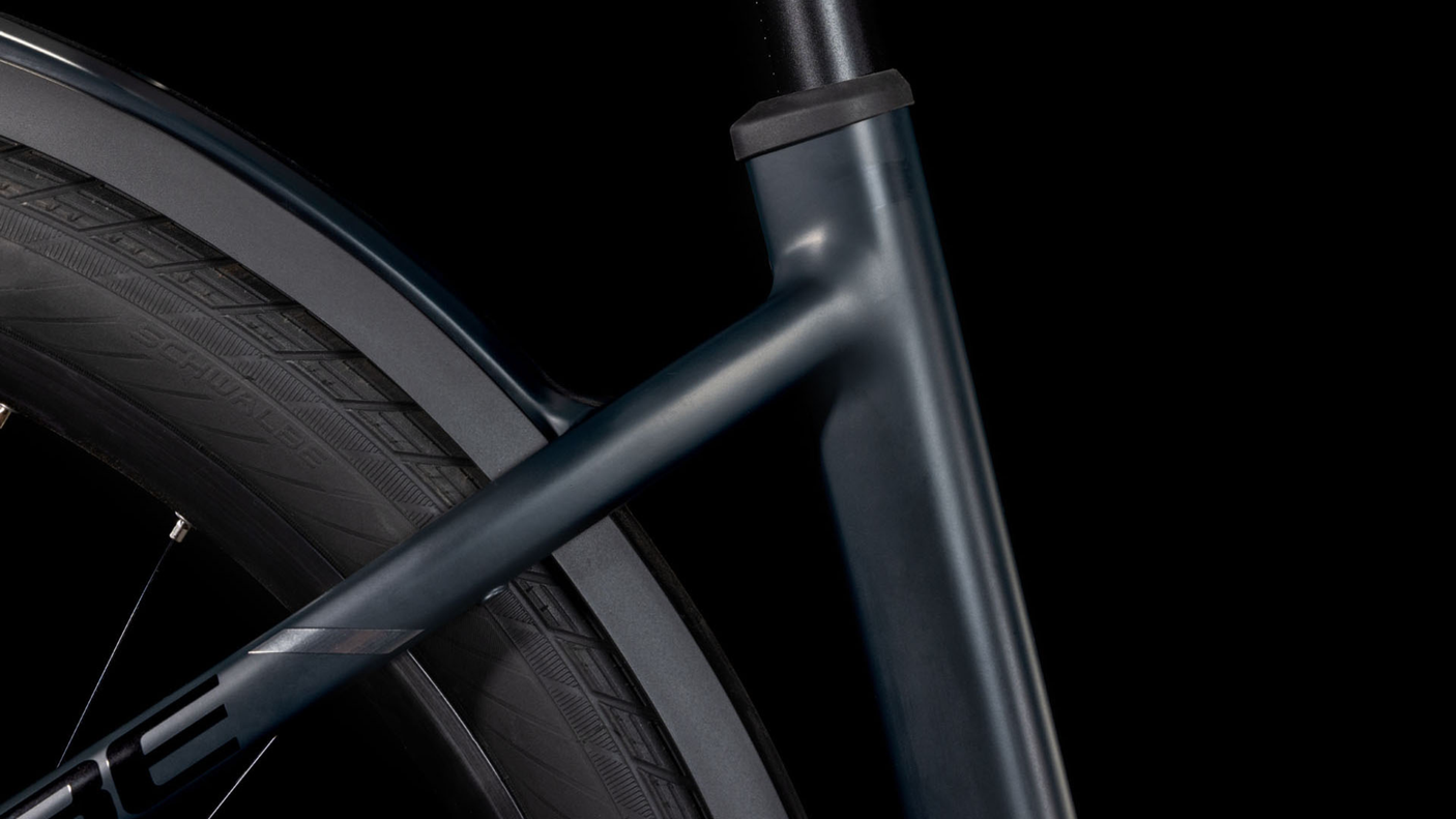 Cube Kathmandu Hybrid Comfort Pro 800  Wave 800 night´n´chrome