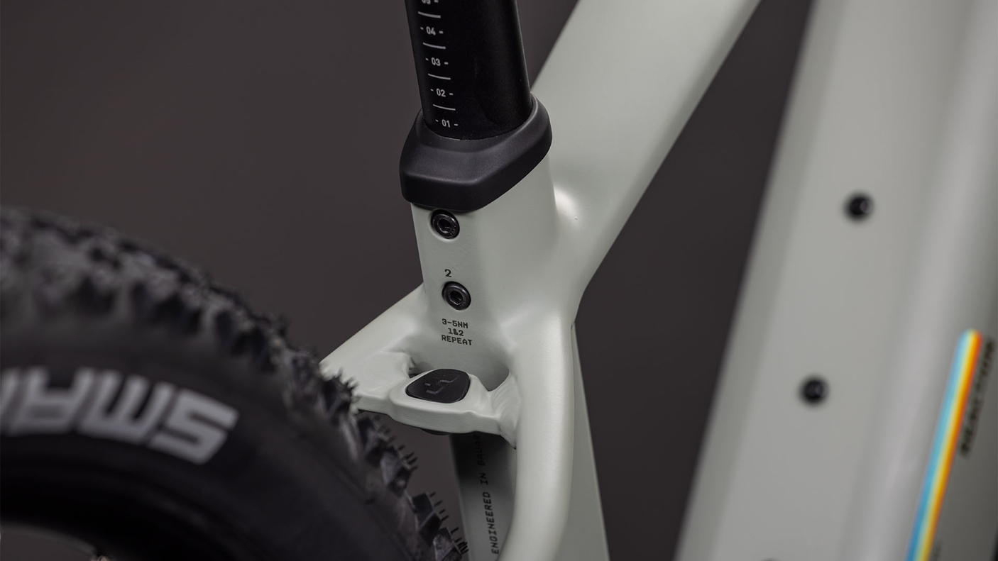 Cube Reaction Hybrid SLT 800 reedbeige´n´sagebrushgreen (2026)