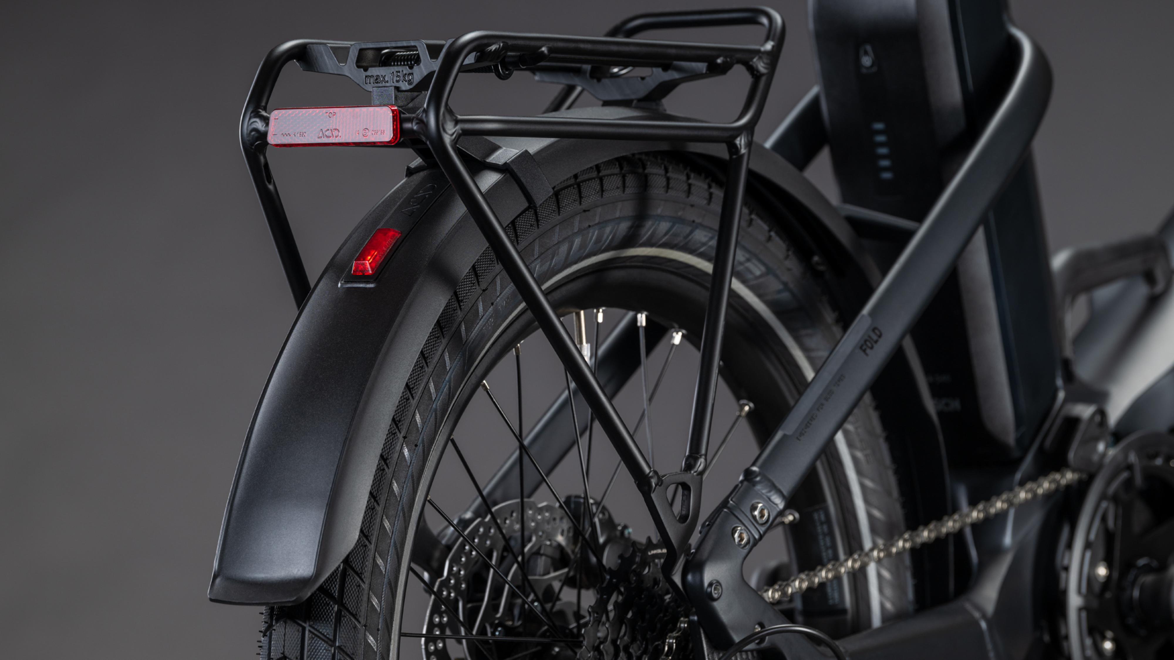 Cube Fold Hybrid 545  coal´n´reflex (2026)