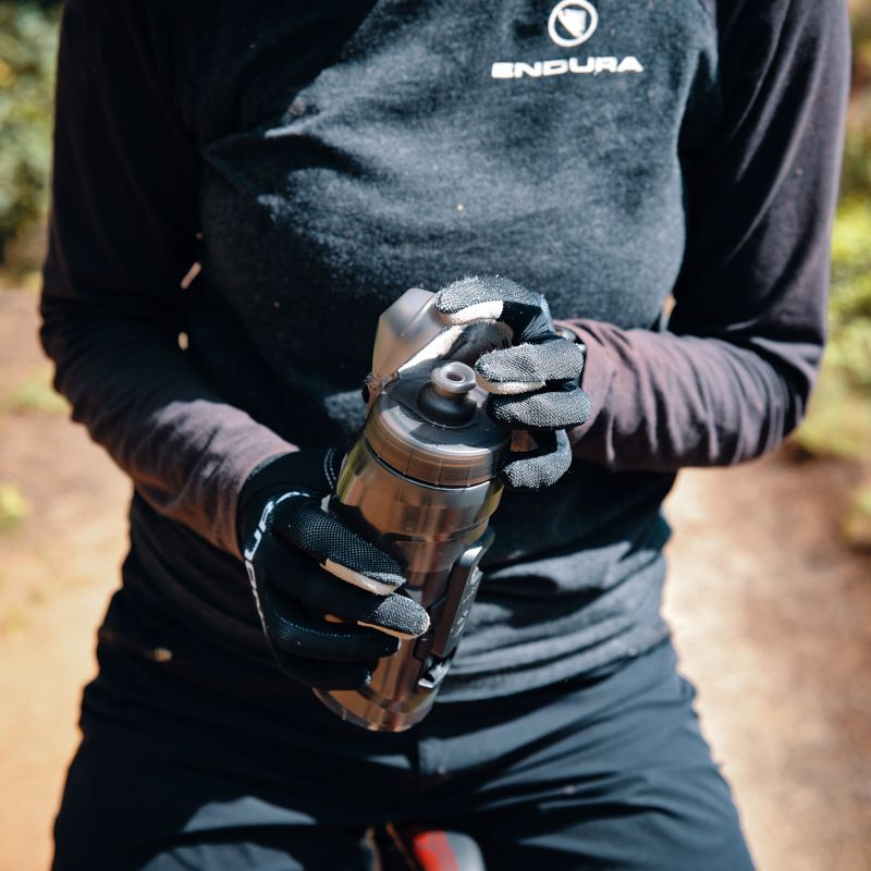 Fidlock Twist Single Bottle 590 inkl. Verbindungselement transparent/schwarz