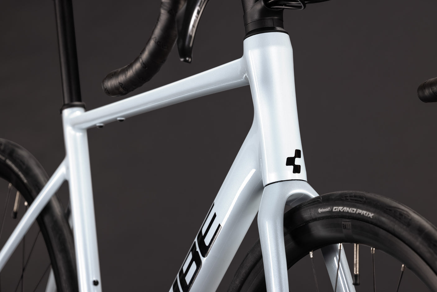 Cube Attain Race  glacier´n´black (2027)