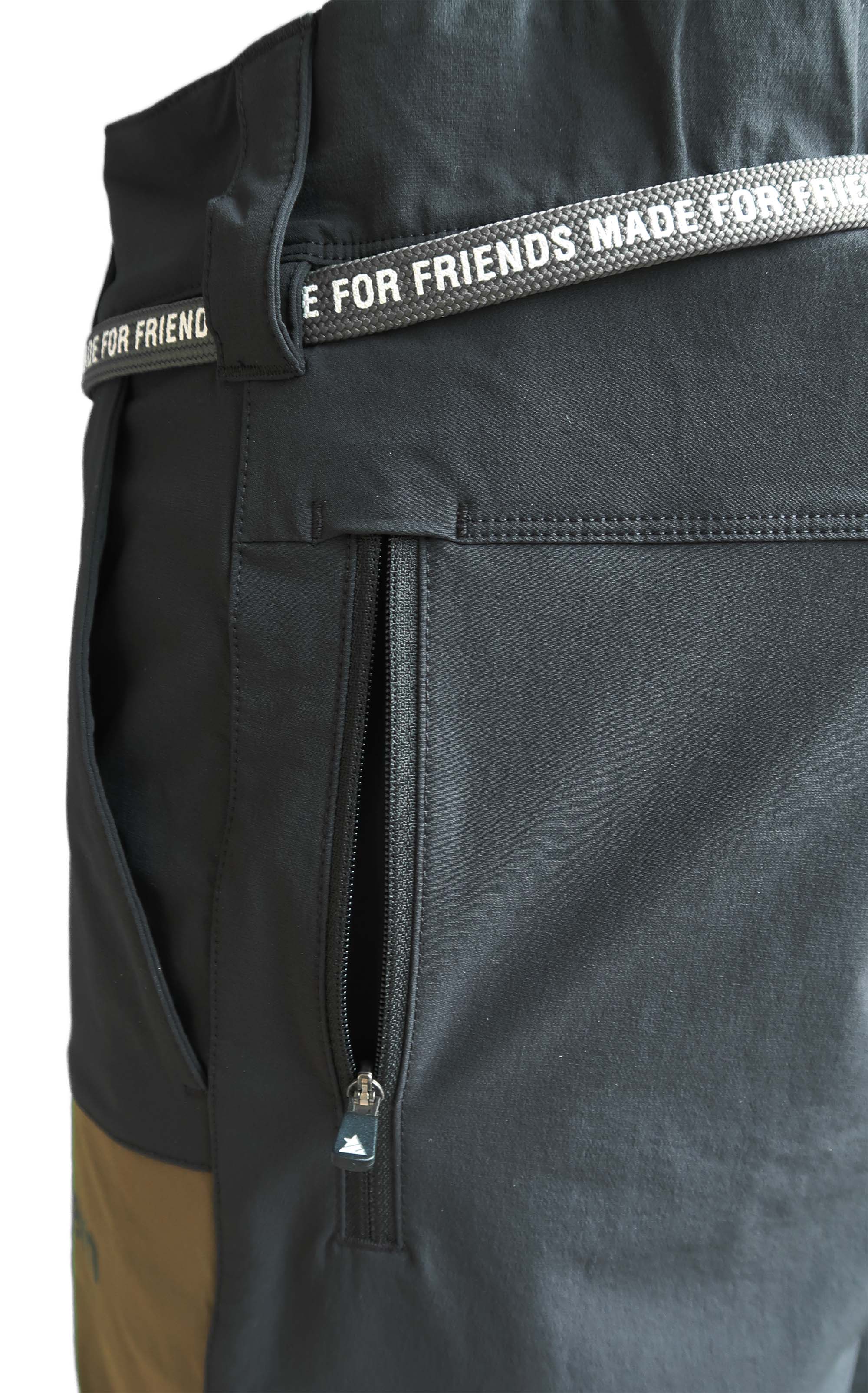 Zimtstern Xalpz Tech Shorts Men Pirate Black