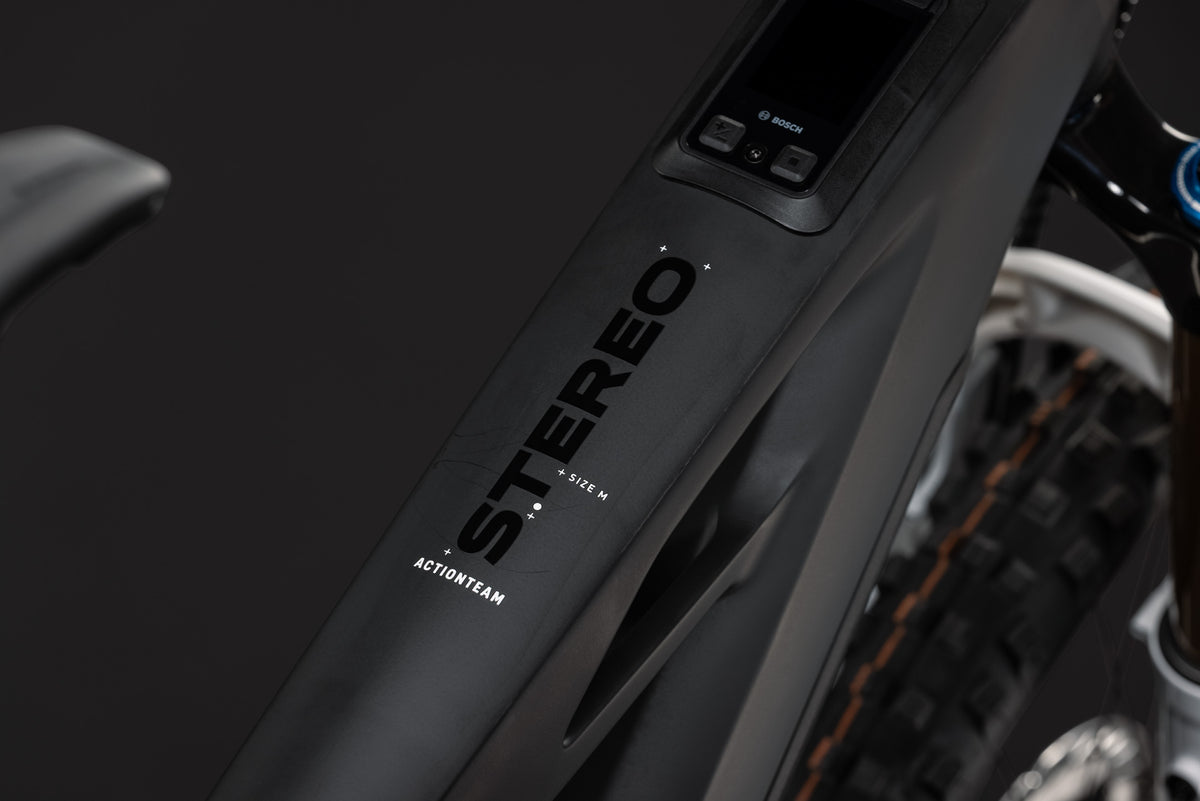 Cube Stereo Hybrid ONE77 HPC AT 800  carbon´n´white (2027)
