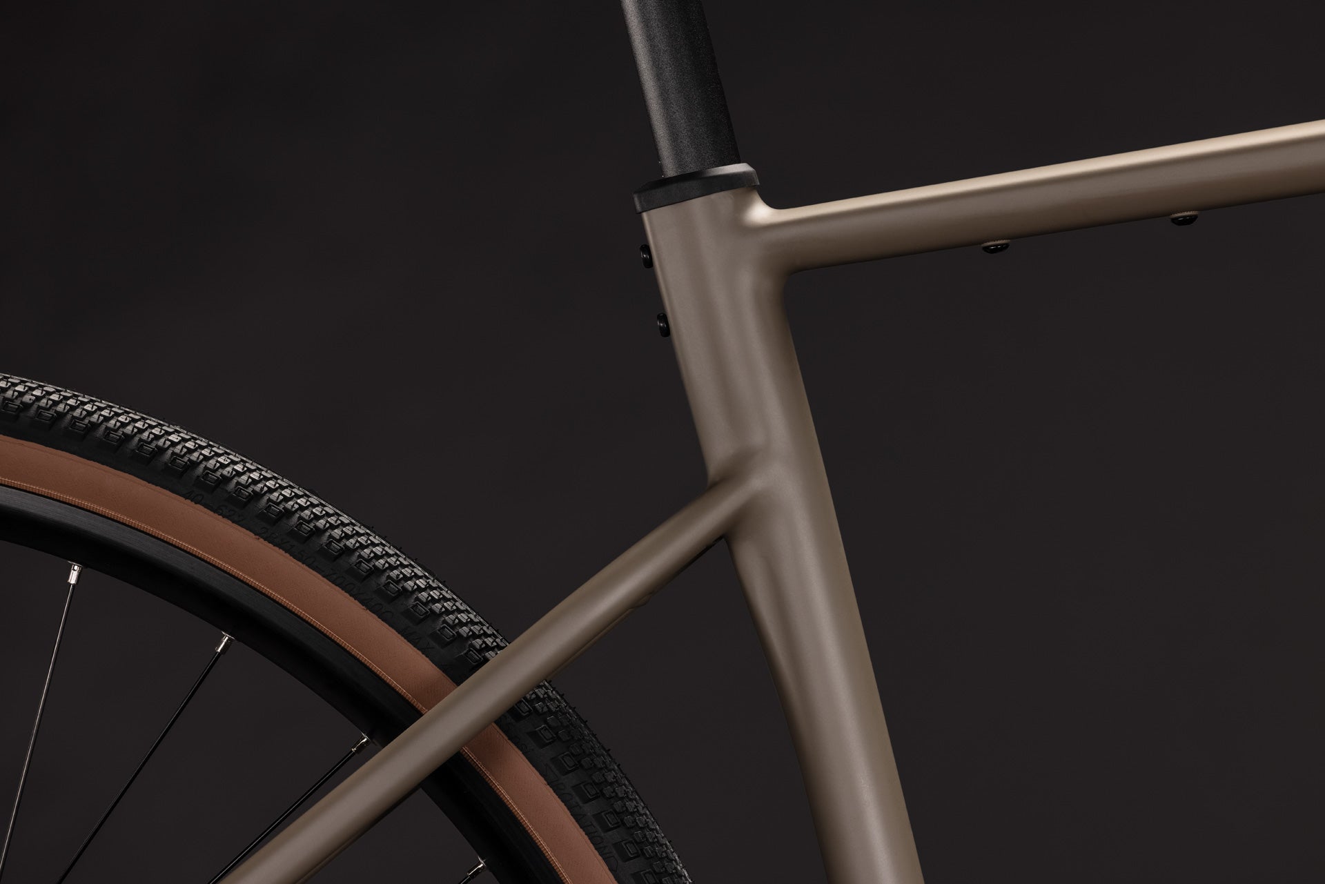 Cube Nuroad ONE  wood´n´grey (2027)