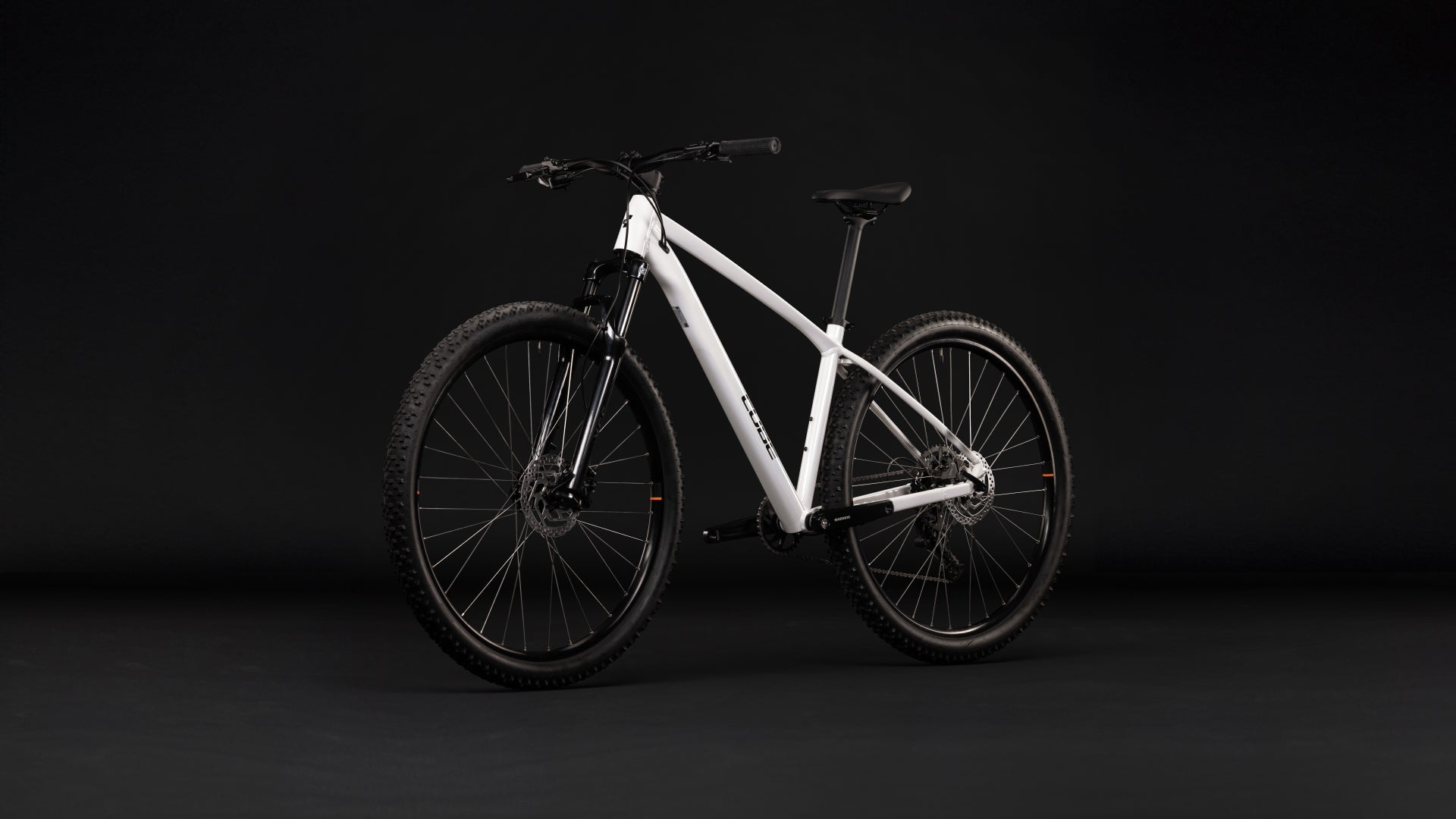 Cube Aim ONE  metallicwhite´n´black (2027)