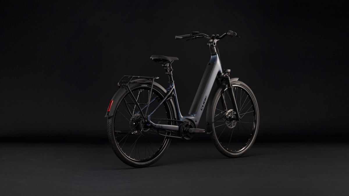 Cube Supreme Hybrid Deluxe ONE 600 Easy Entry navyblack´n´black (2027)