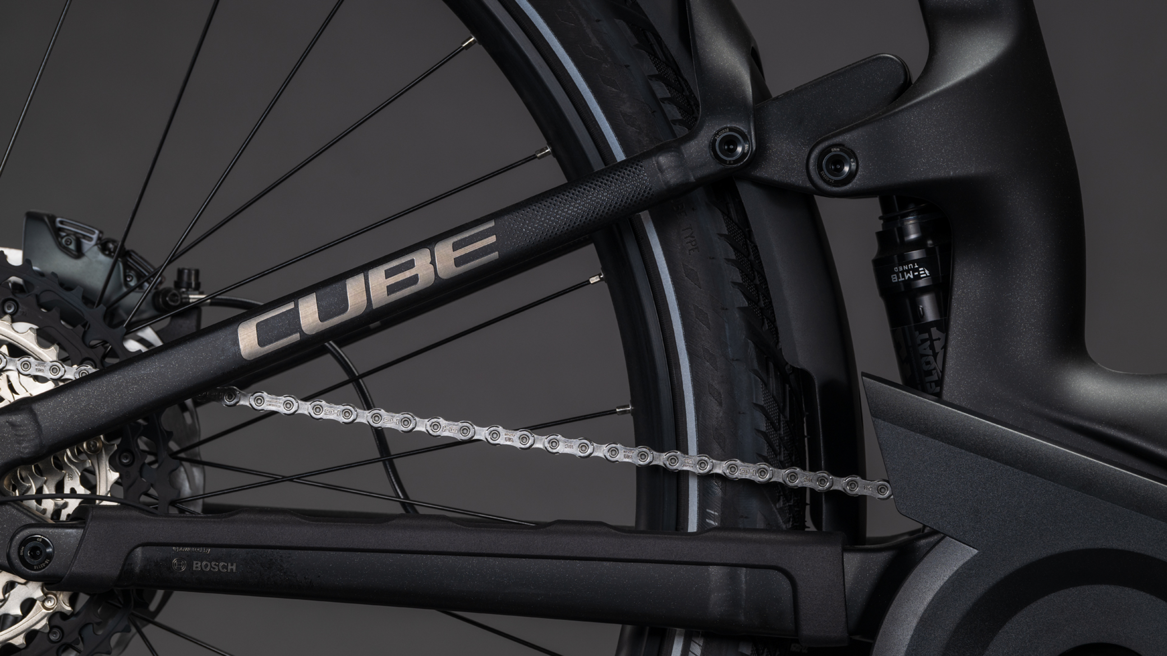 Cube Kathmandu Hybrid ONE11 HPC SLT 800 Easy Entry carbon´n´silverdust (2026)