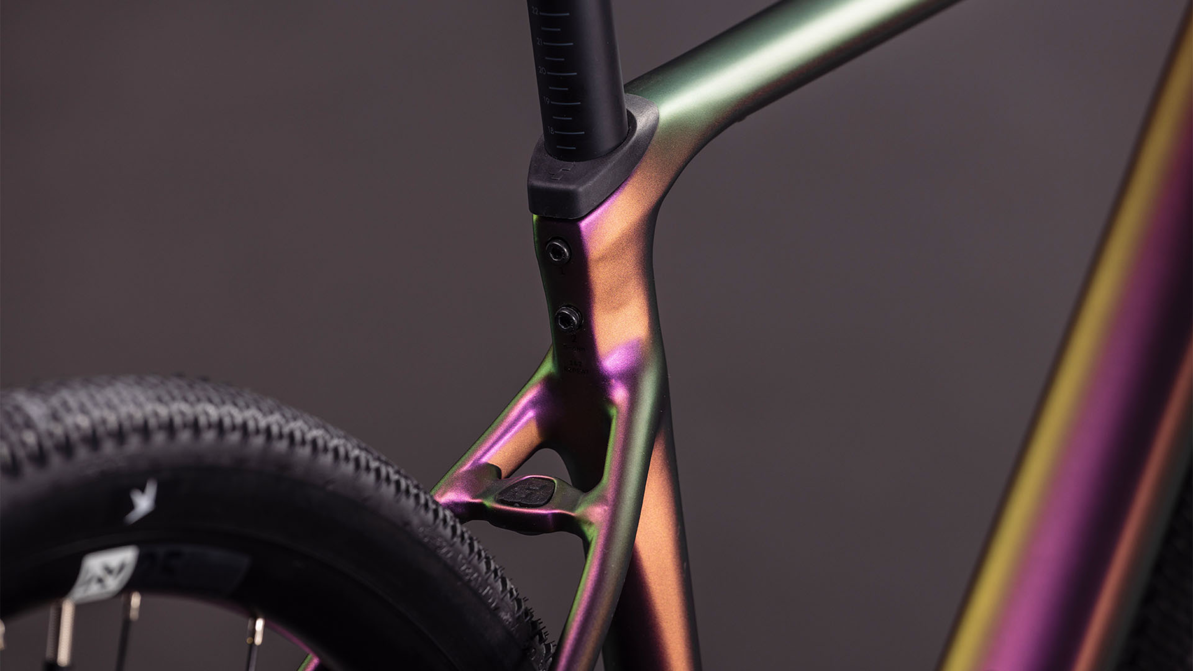 Cube Nuroad SLX molotov´n´black (2026)