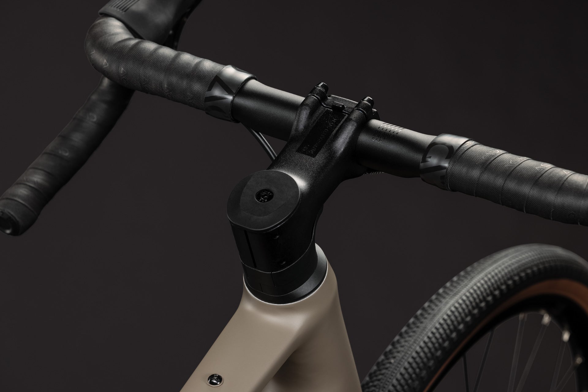 Cube Nuroad ONE  wood´n´grey (2027)