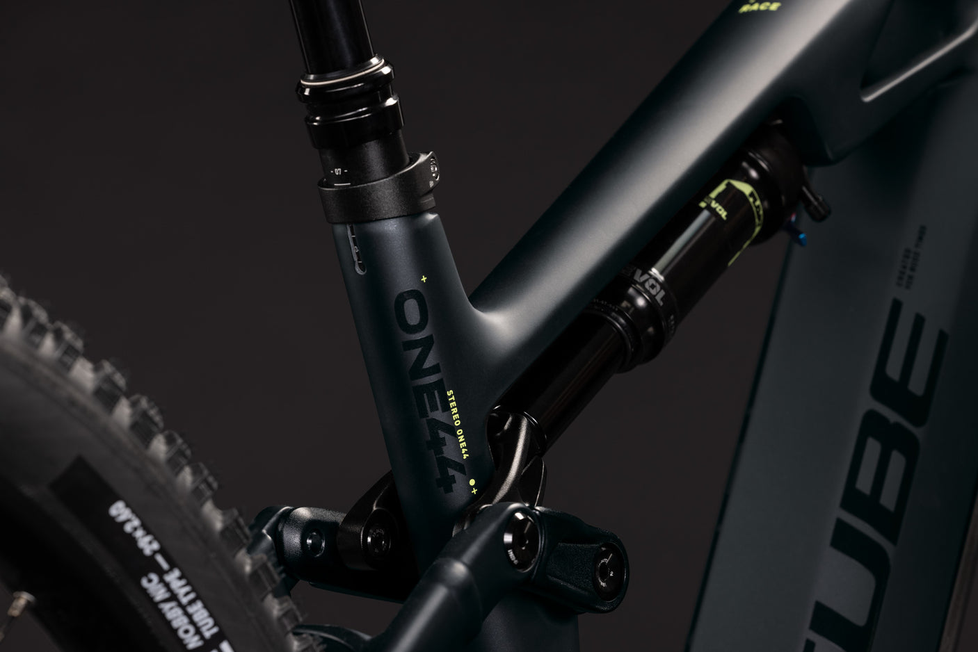Cube Stereo Hybrid ONE44 HPC Race 800  coal´n´green (2027)