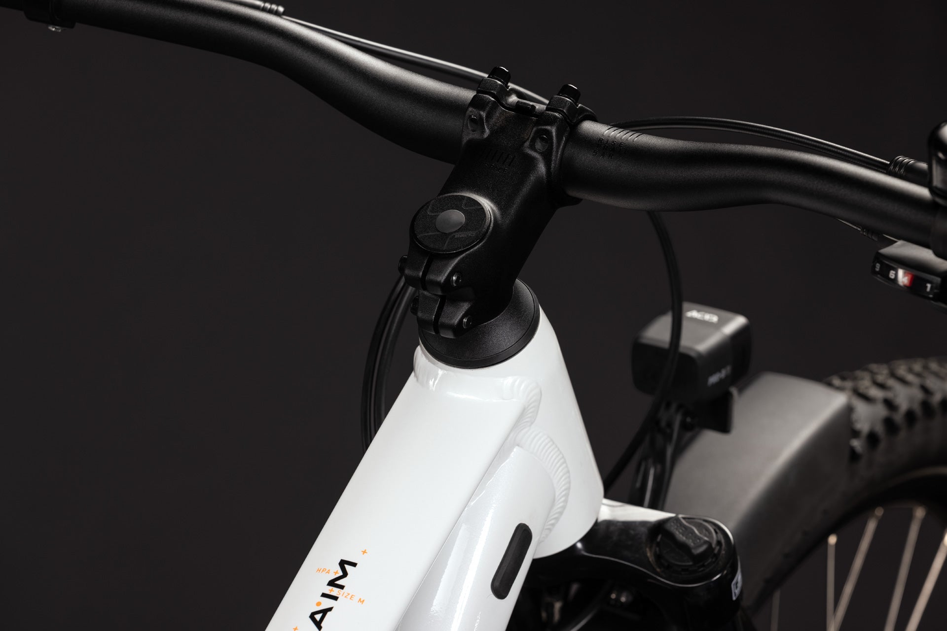 Cube Aim ONE FE  metallicwhite´n´black (2027)