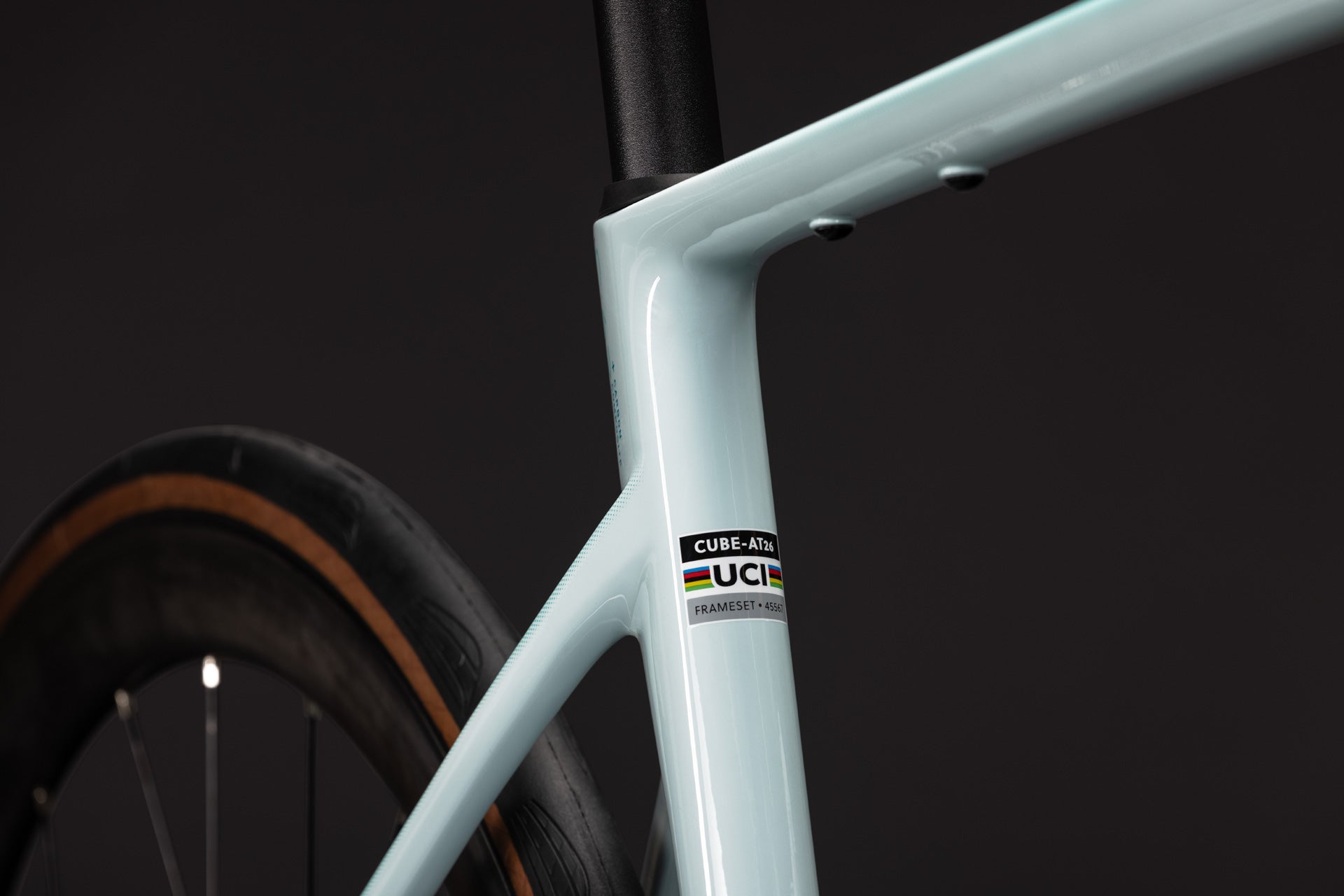 Cube Attain C:62 Race  frostymint´n´mint (2027)